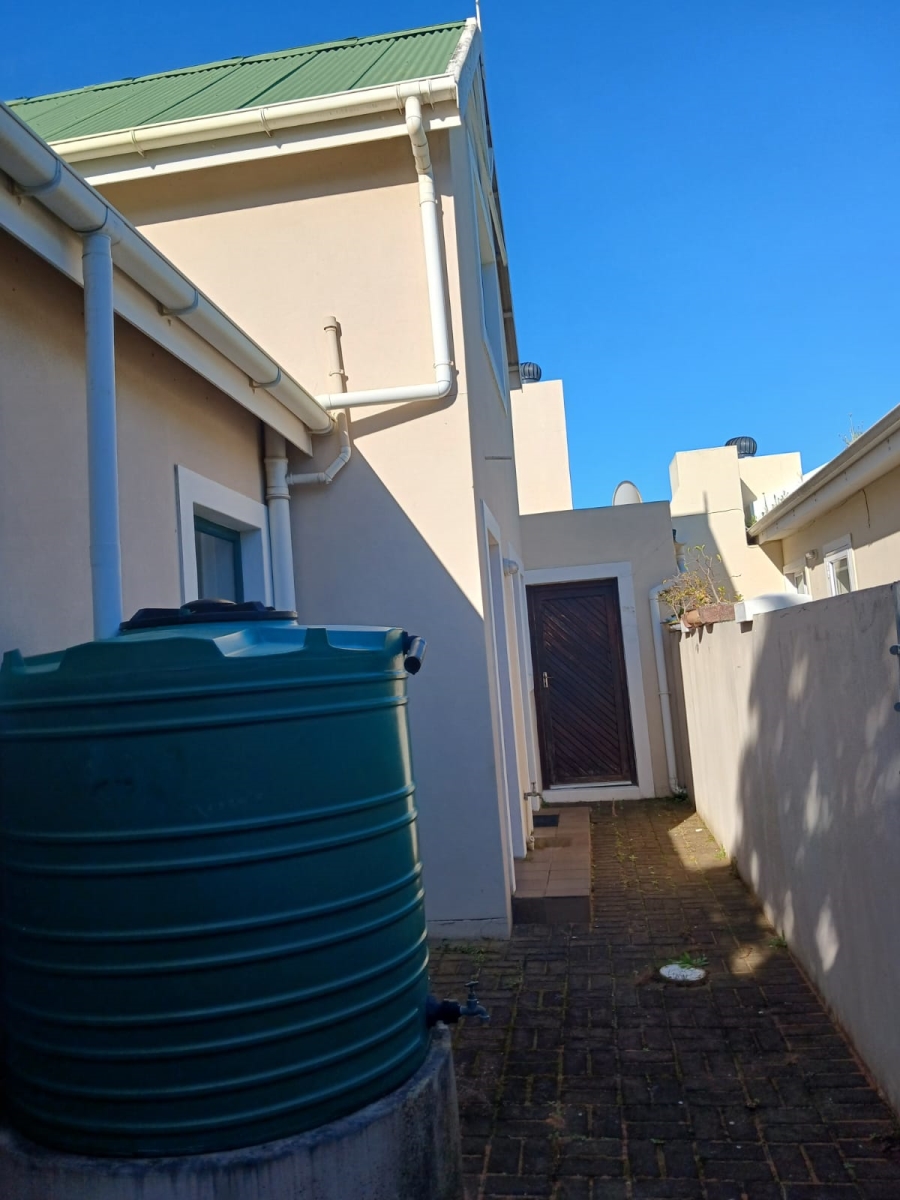 4 Bedroom Property for Sale in Stilbaai Wes Western Cape